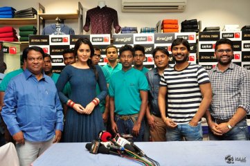 Bengal Tiger Movie Team Spykar Store Jubilee Hills